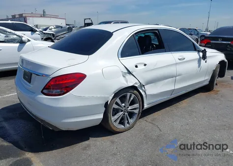 2018 Mercedes-Benz C 300 from USA, damaged, VIN 55SWF4JB7JU271476